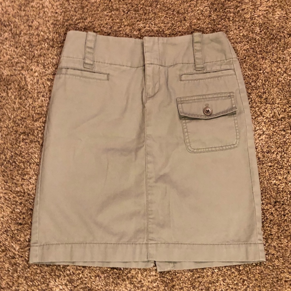 GAP khaki skirt